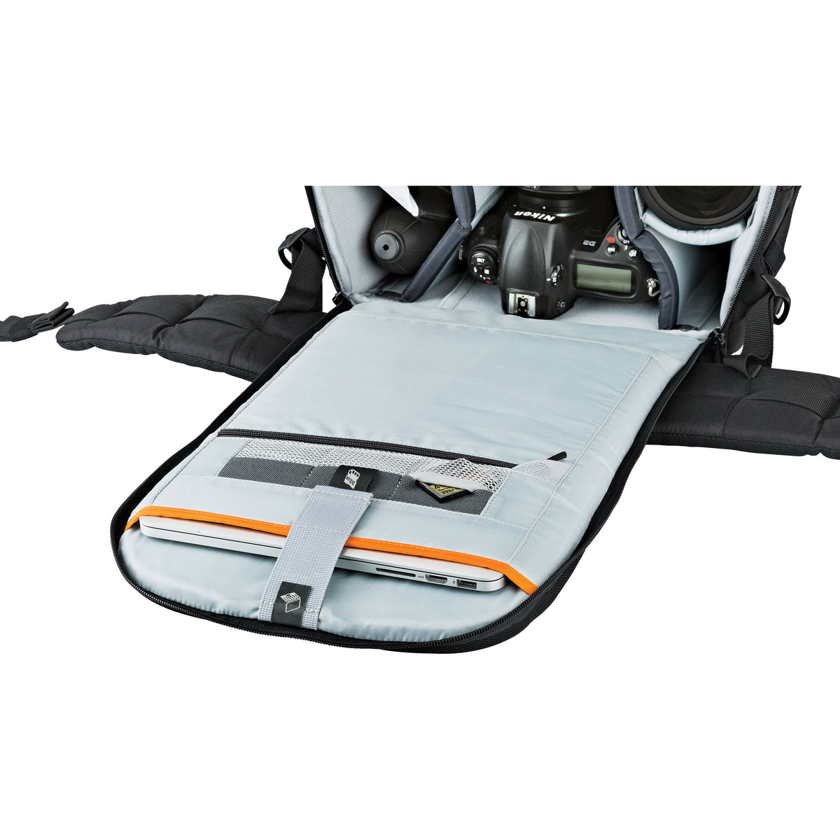 Mochila Lowepro Flipside 500 AW II (Negro) - en uso