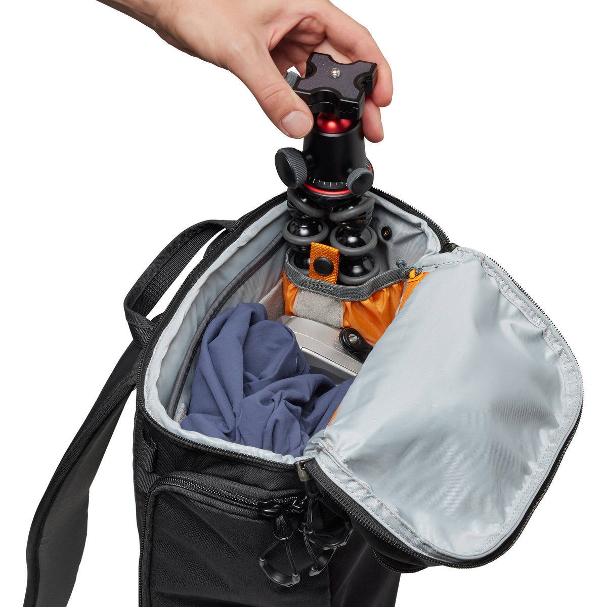 Mochila Lowepro ProTactic Lite BP 150 AW III (Negro, 25L) - puertos y conexiones