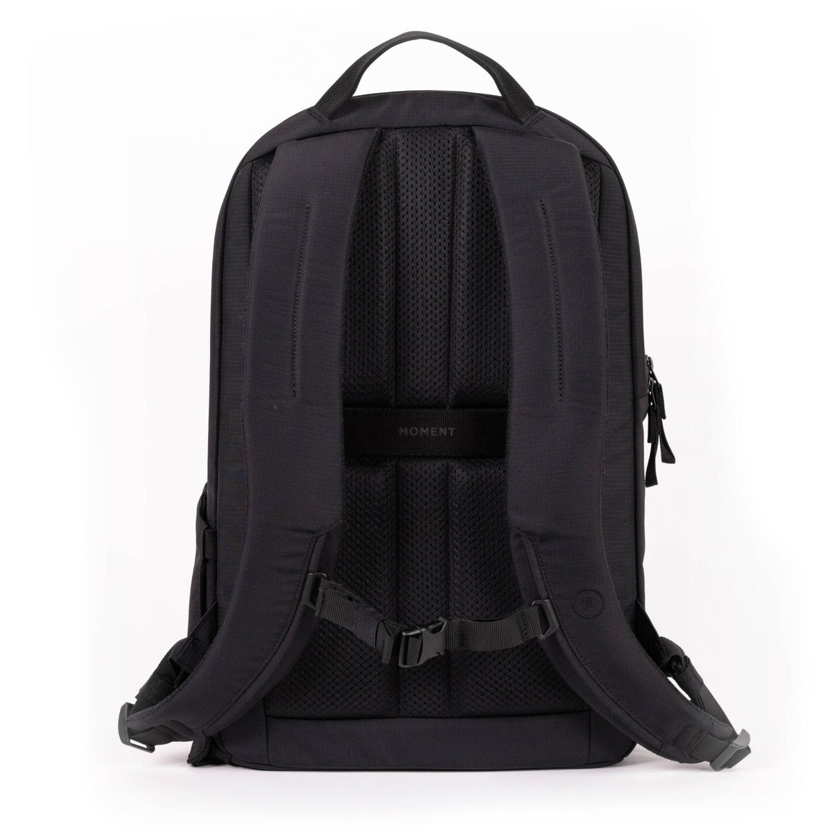 Mochila Moment Everything (Negro, 28L) - vista trasera