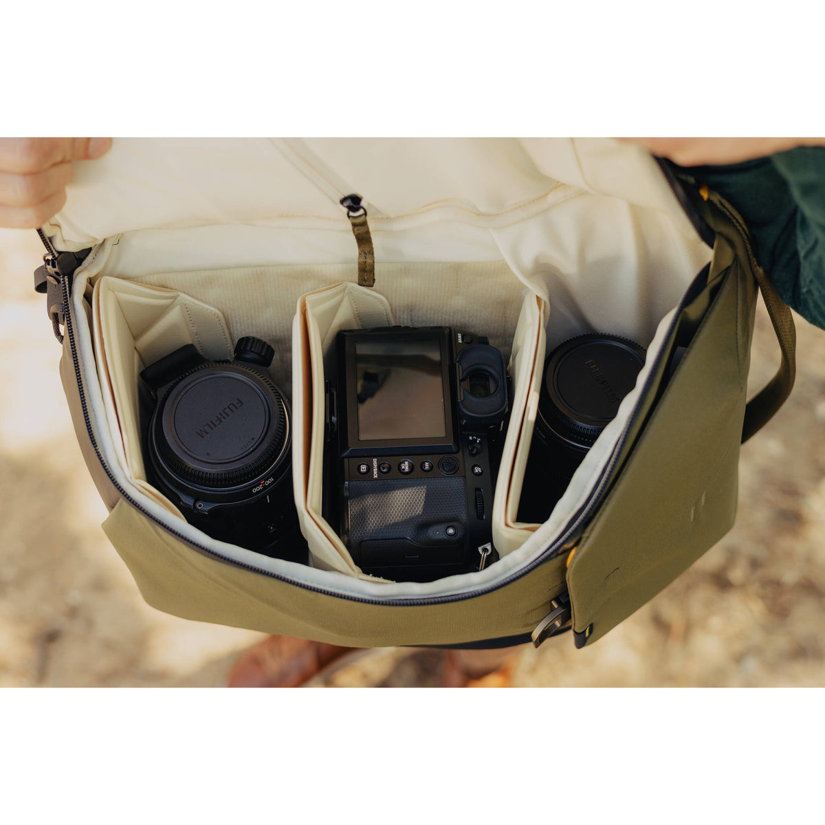 Mochila Peak Design Everyday (Kelp, 20L) - detalle