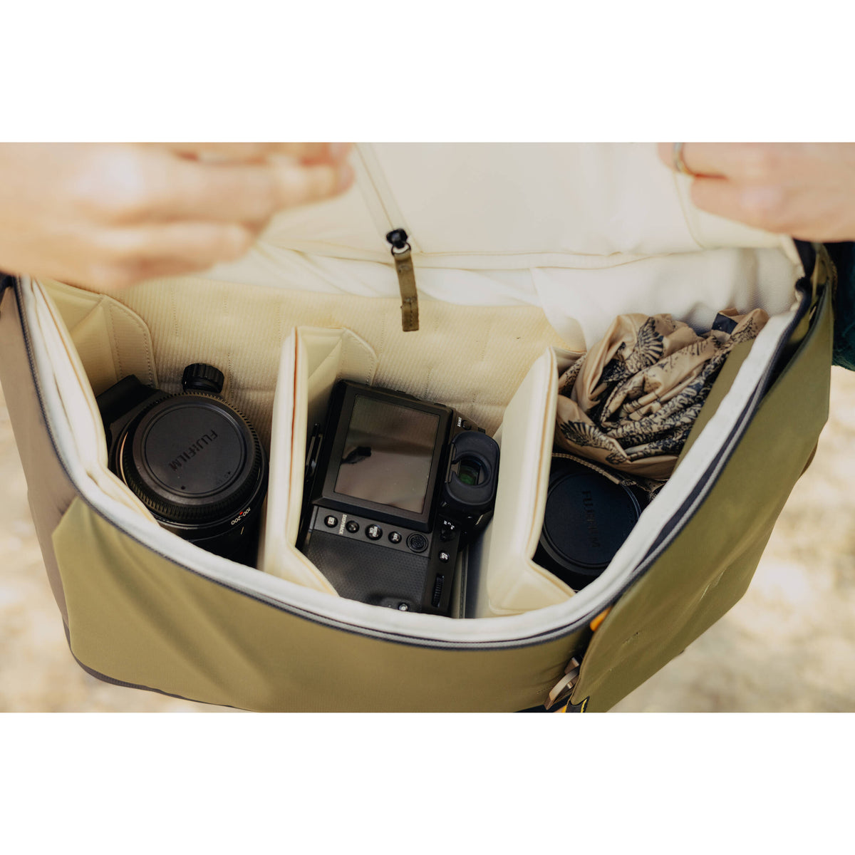Mochila Peak Design Everyday (Kelp, 30L) - detalle