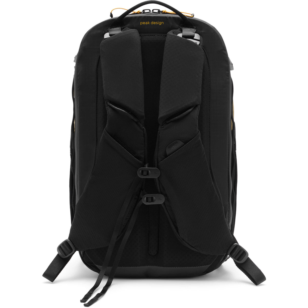 Mochila Peak Design Outdoor (Kelp, 18L) - vista trasera