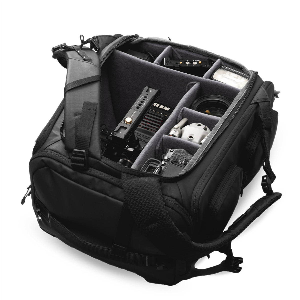 Mochila Sakk Gear Pack Cube para 16" Laptop - en uso