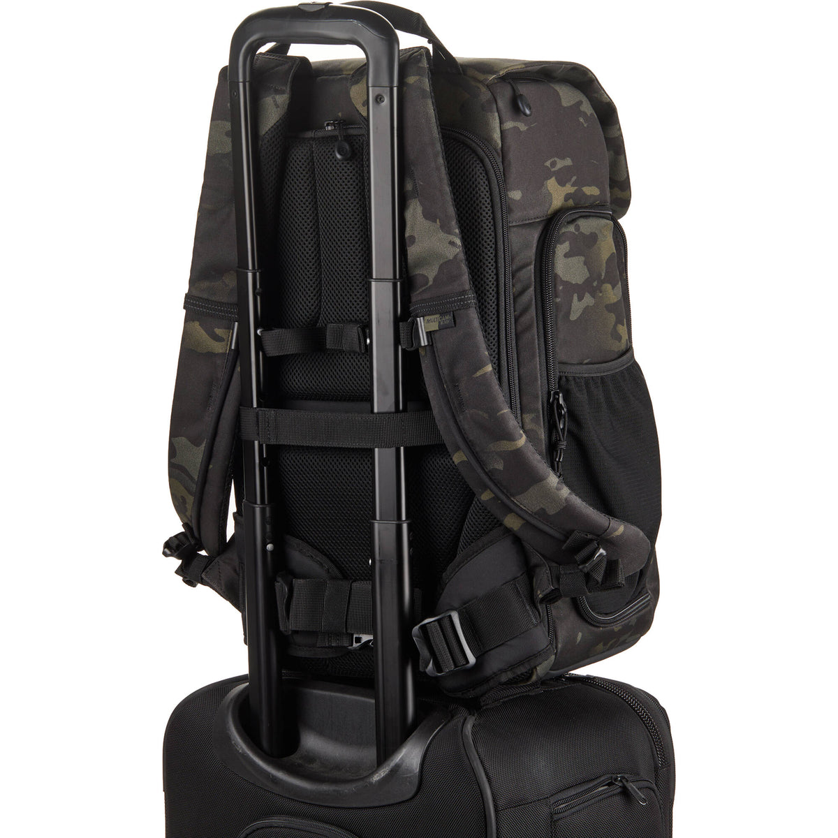 Mochila Tenba Axis V2 LT (MultiCam Negro, 20L) - contenido de la caja