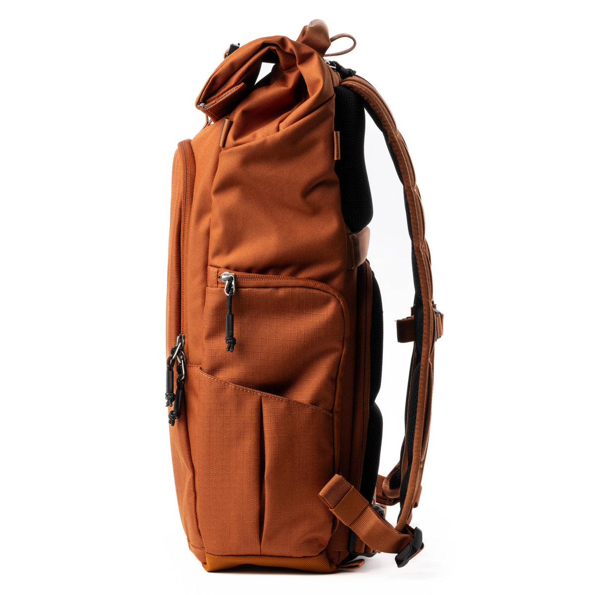 Mochila Think Tank Photo FocusPoint Rolltop (Urban Rust, 30 L) - vista lateral