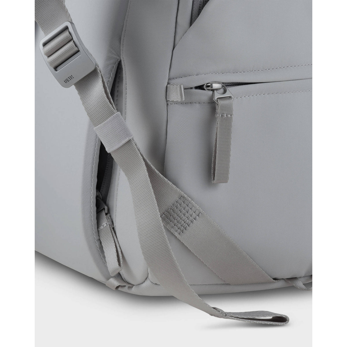 Mochila Urth Arkose con inserto para cámara (Gris Stone, 20L) - contenido de la caja