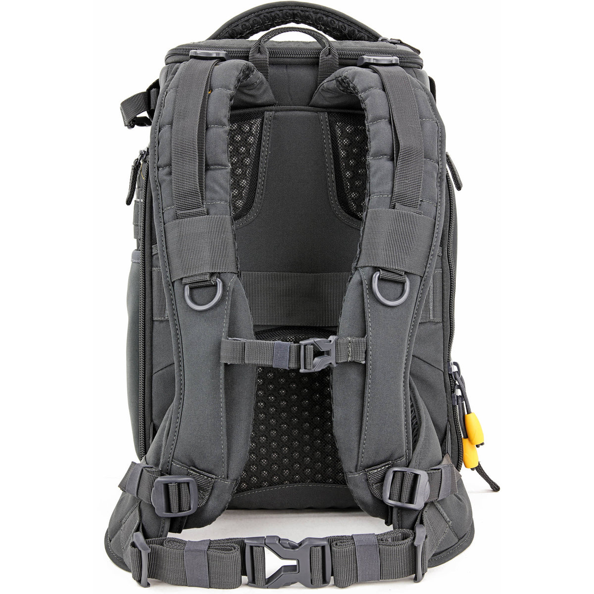 Mochila Vanguard Alta Sky 45D (Dark Gris, 22L) - puertos y conexiones