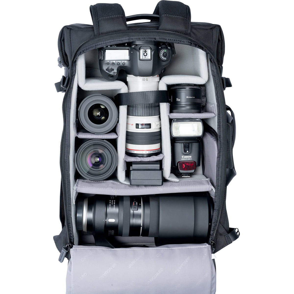 Mochila Vanguard VEO Select 49 (Verde) - puertos y conexiones