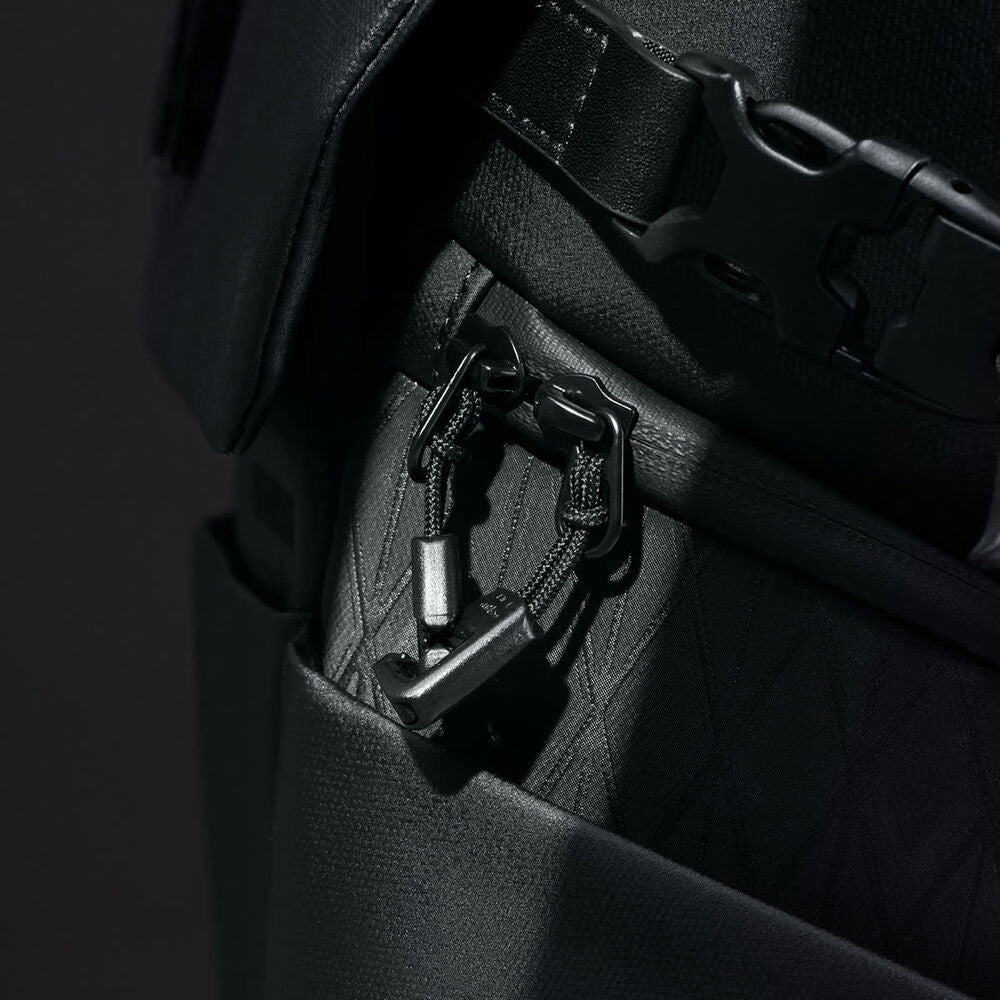 Mochila VSGO Negro Snipe (20L) - detalle