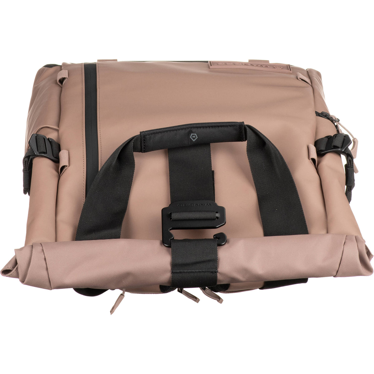 Mochila WANDRD PRVKE V4 (Atacama Clay, 31L) - detalle
