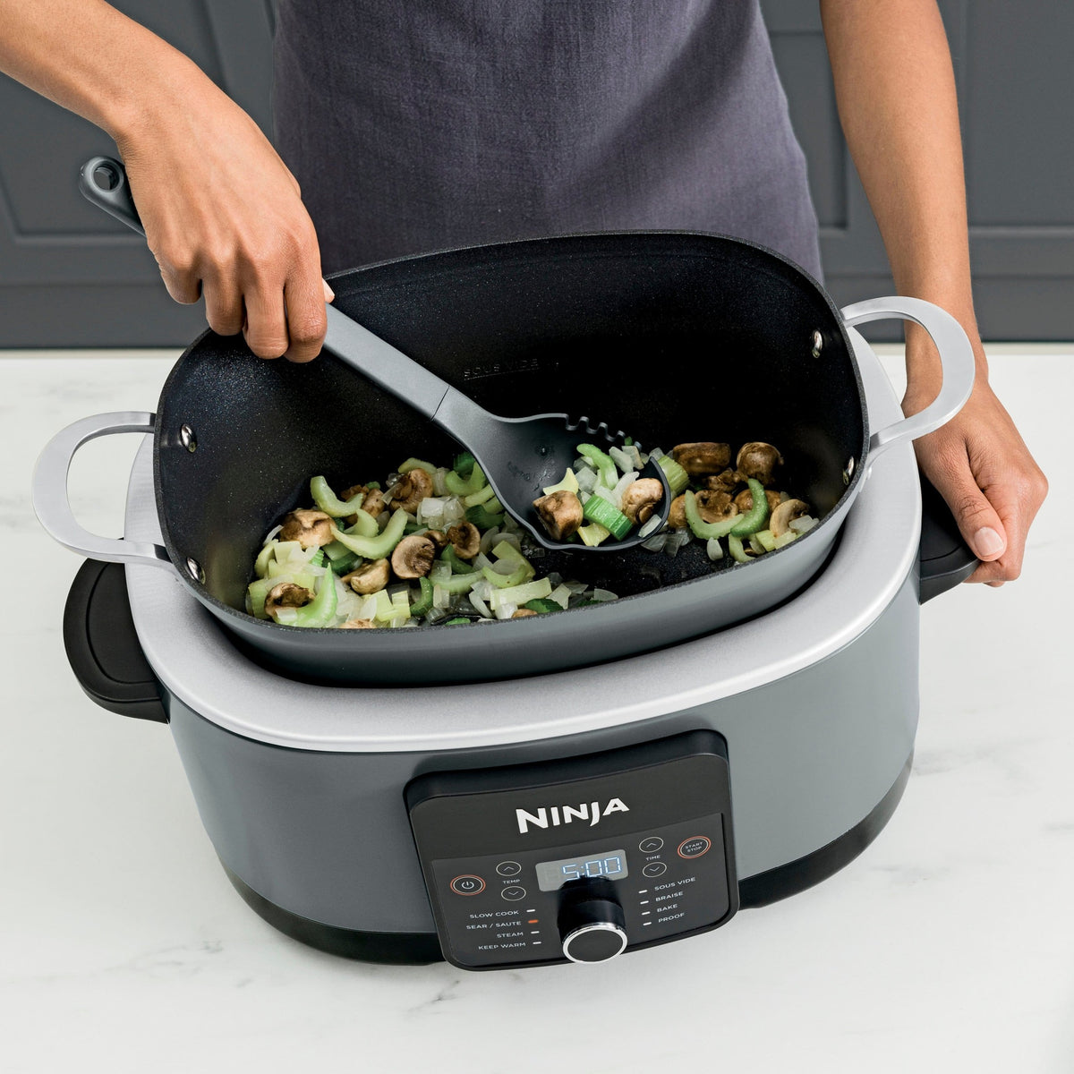 Olla multicocción Ninja Foodi PossibleCooker PRO MC1001 — vista lateral