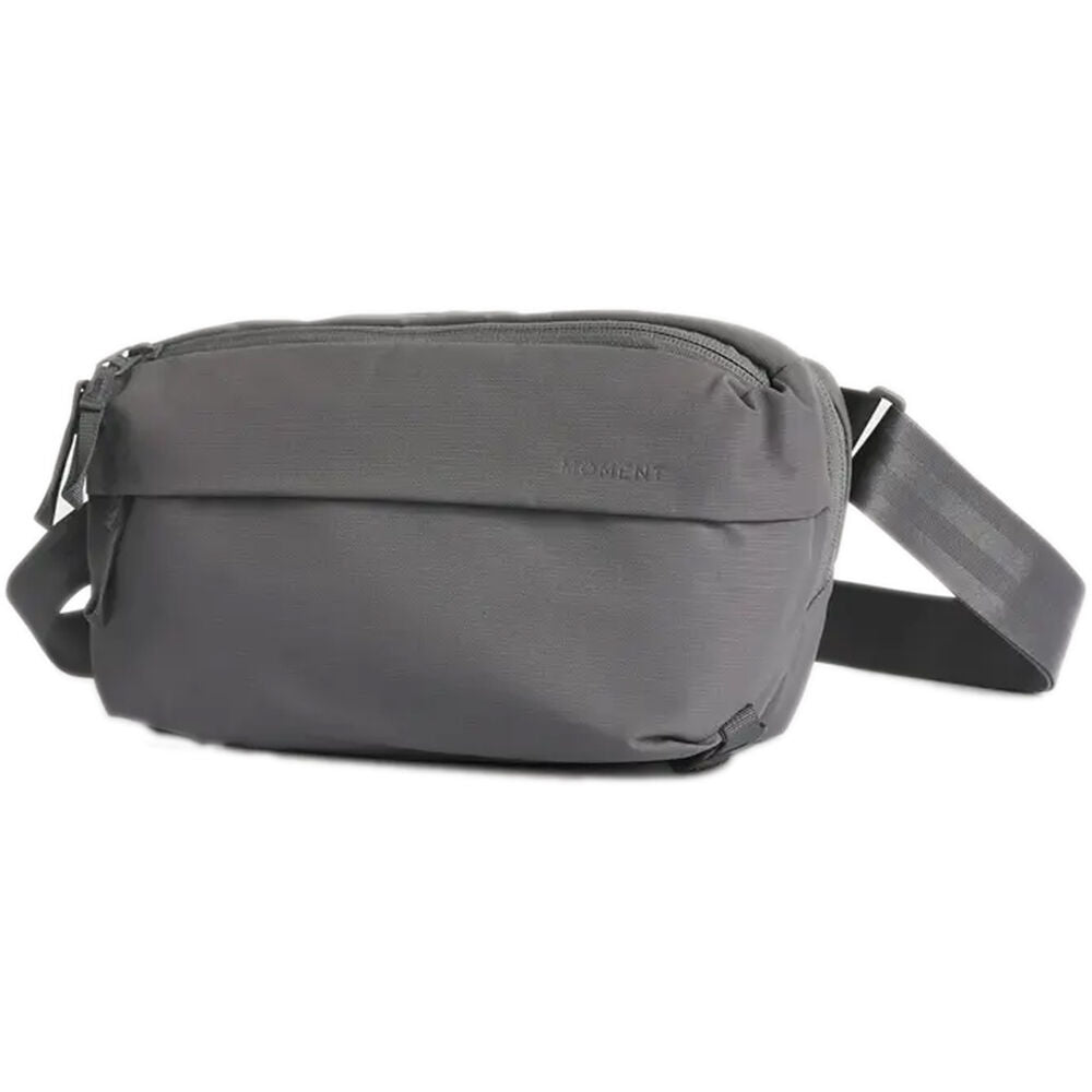 Riñonera Moment Everything Sling (Gris, 4L) - vista frontal