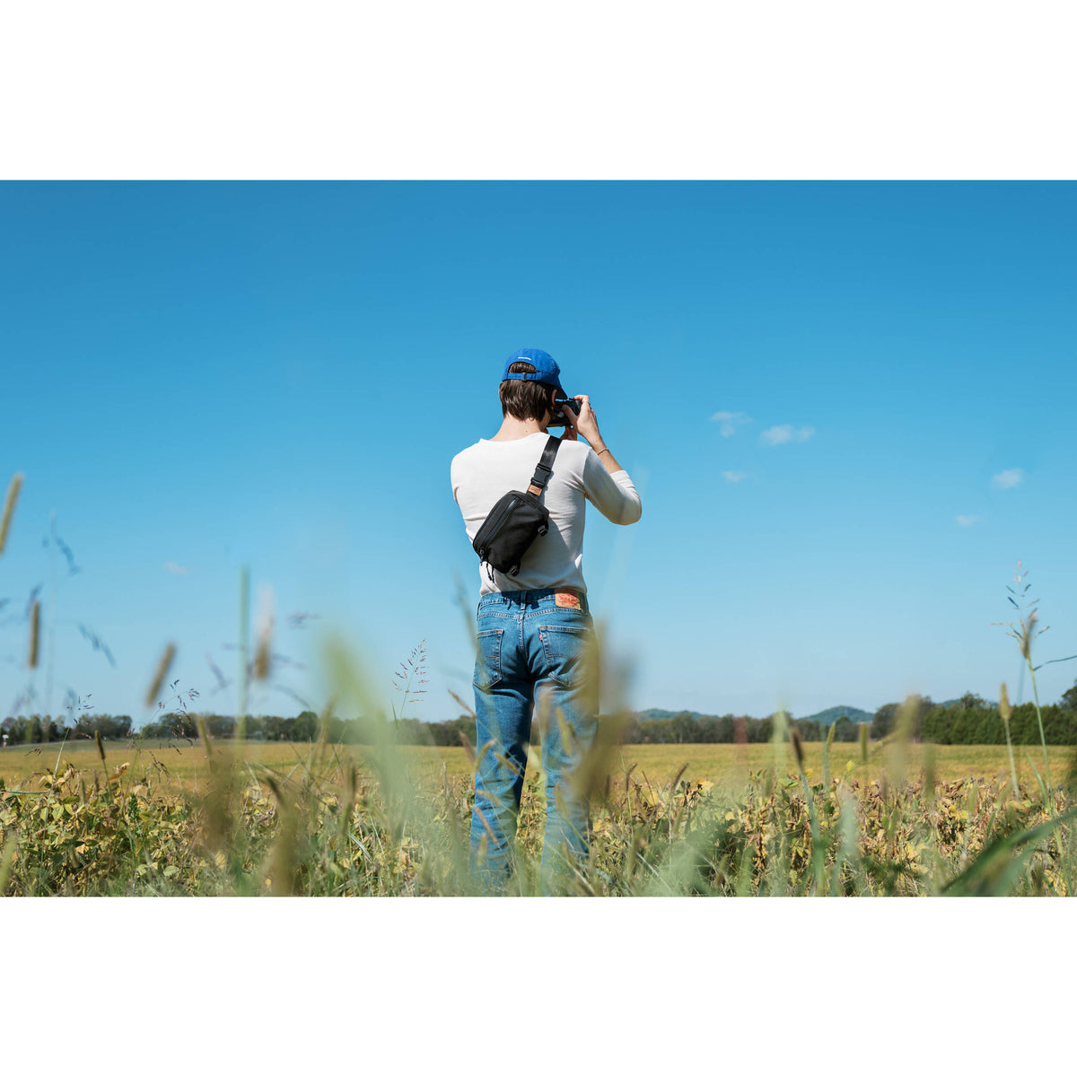 Sling Clever Supply Co. Sidekick Pro (Negro, 2L) - puertos y conexiones