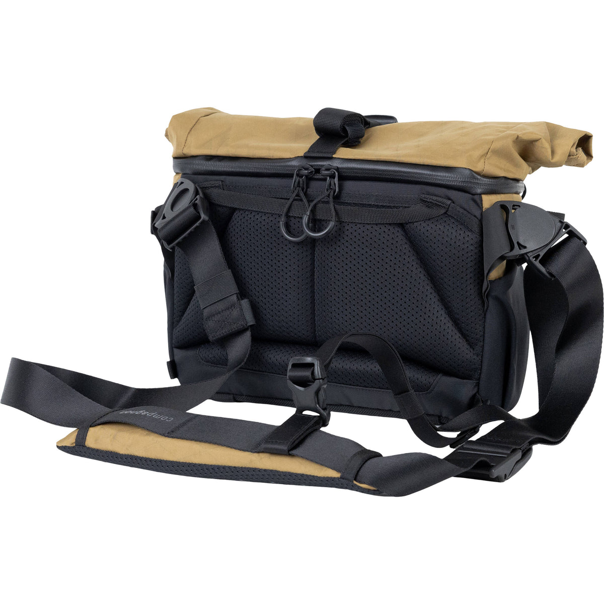 Sling compagnon Element 2.0 (Desert Brown, 7L) - en uso