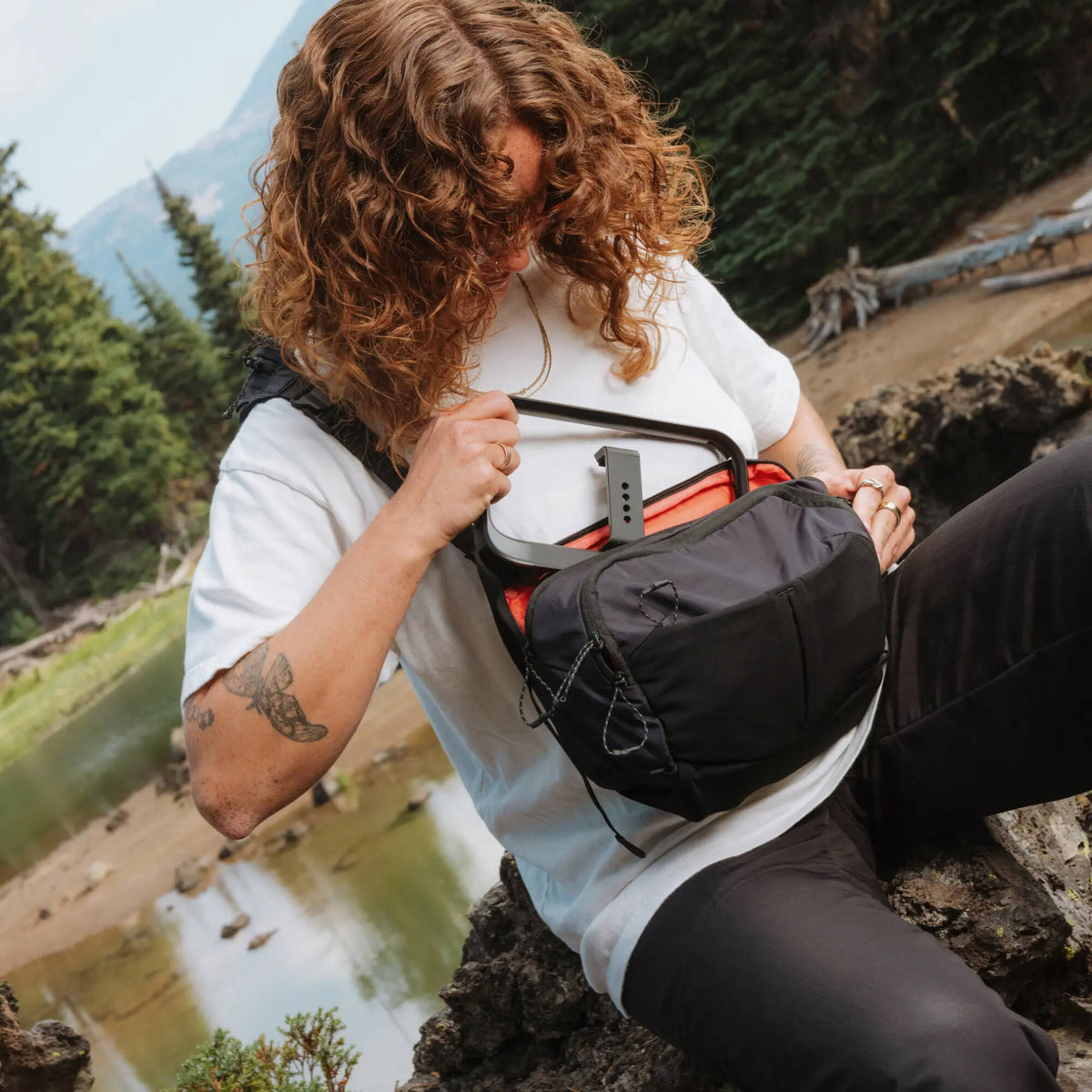 Sling Moment Balance (Negro, 7L) - detalle