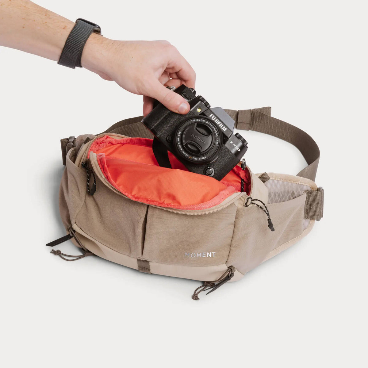 Sling Moment Slate (Desert, 4L) - detalle
