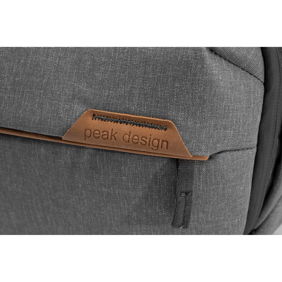 Sling Peak Design Everyday v3 (Ash, 6L) - detalle