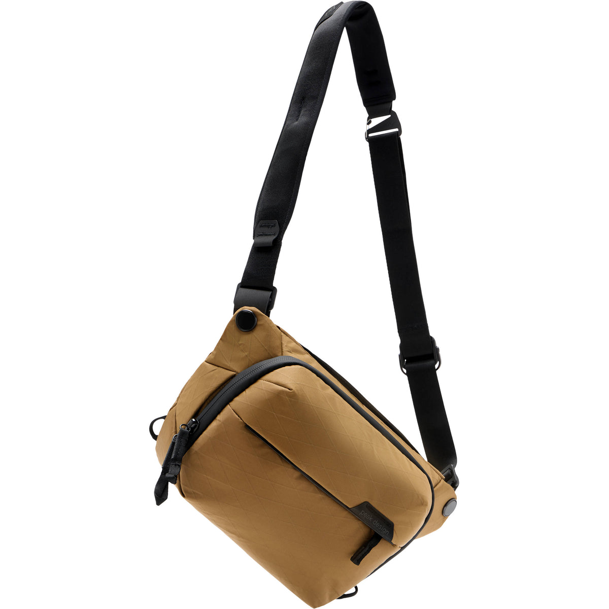 Sling Peak Design Everyday v3 (Coyote, 3L) - puertos y conexiones