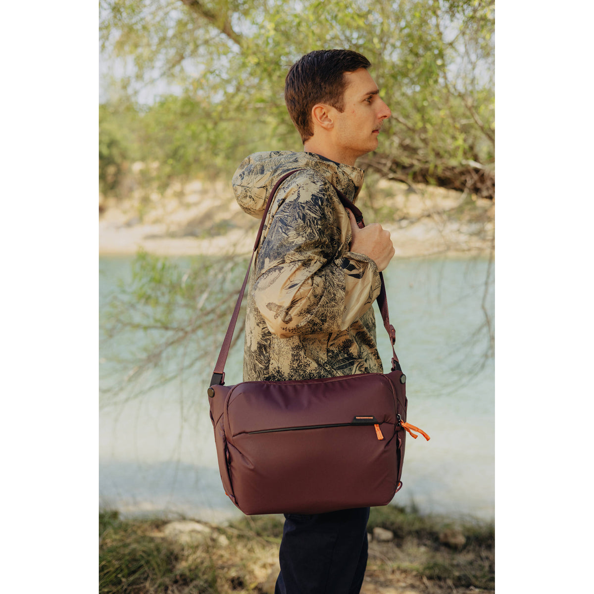 Sling Peak Design Everyday v3 (Eclipse, 10L) - contenido de la caja