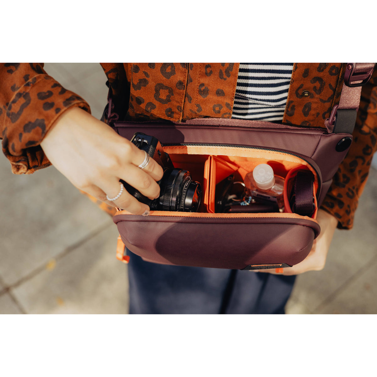 Sling Peak Design Everyday v3 (Eclipse, 3L) - detalle
