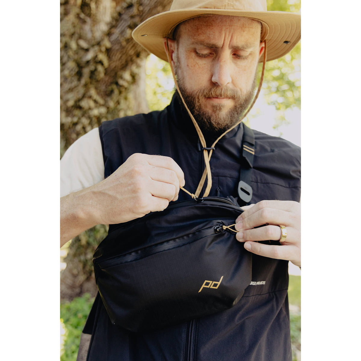 Sling Peak Design Outdoor (Kelp, 4L) - detalle
