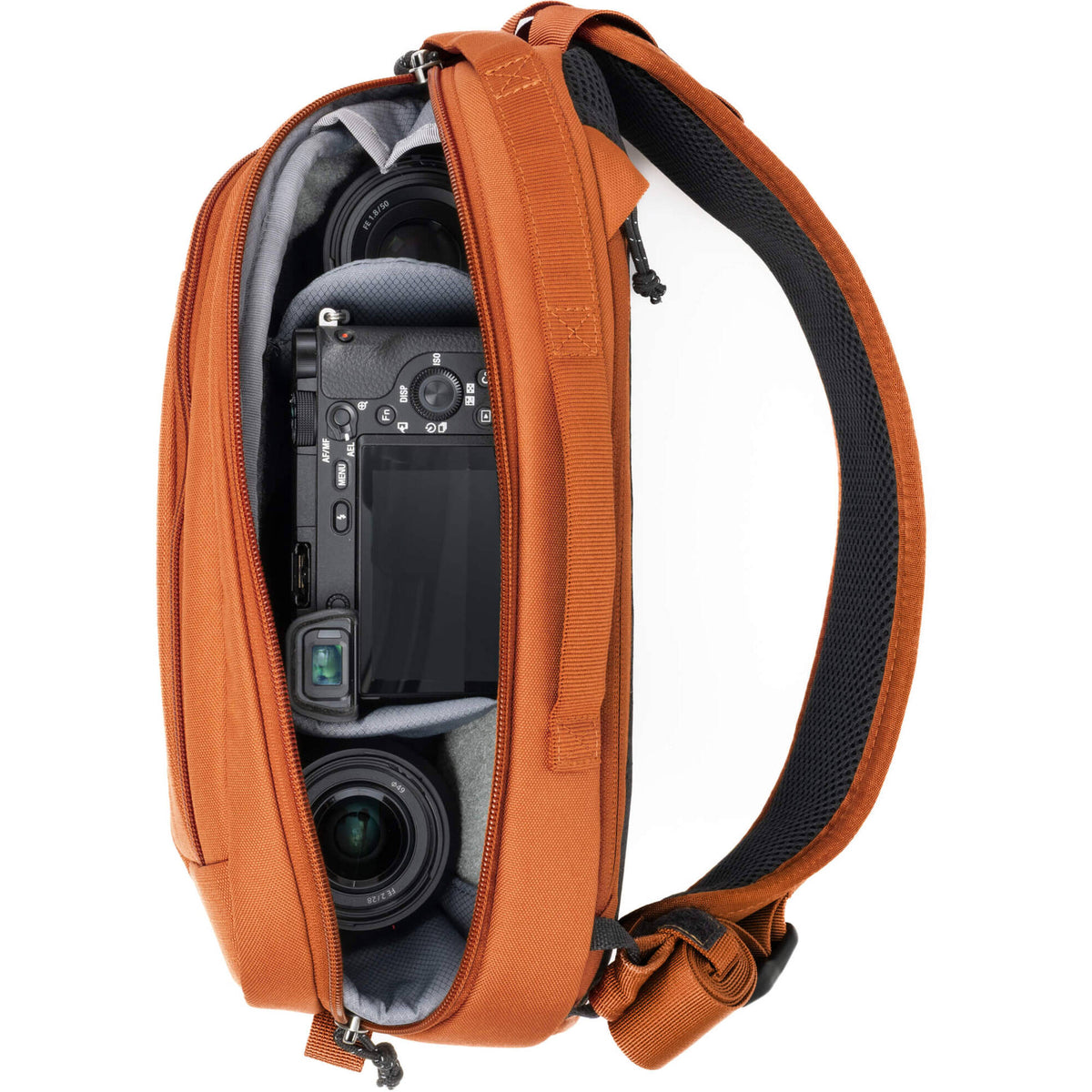 Sling Think Tank Photo TurnStyle (Urban Rust, 5L) - contenido de la caja