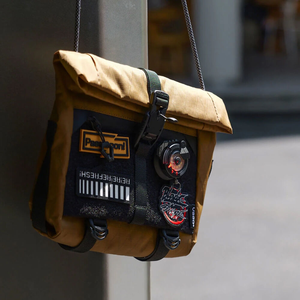 Sling VSGO Negro Snipe Urban (Brown, 3L) - puertos y conexiones