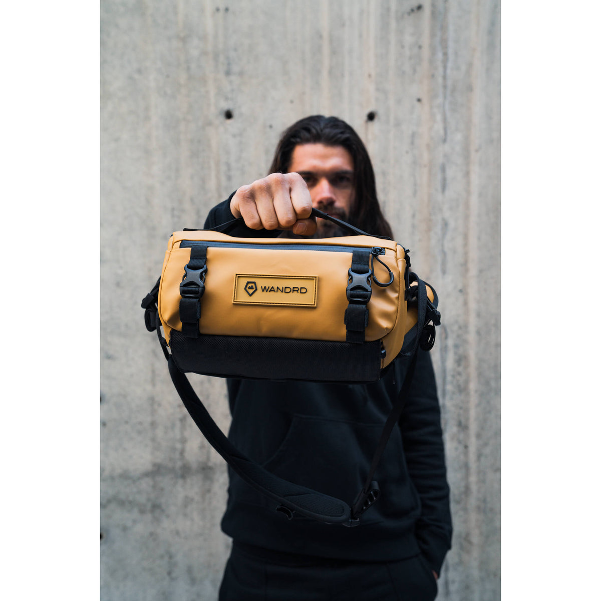 Sling WANDRD ROGUE V1 (Dallol Amarillo, 6L) - detalle