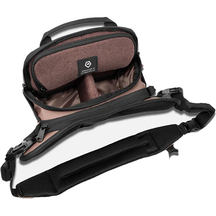 Sling WANDRD ROGUE V2 (Atacama Clay, 4L) - vista frontal