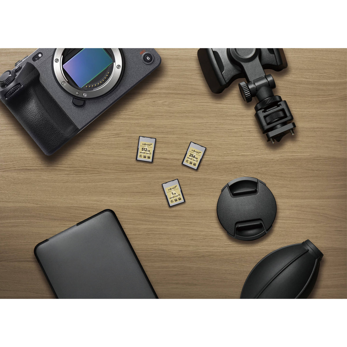 Tarjeta CFexpress Type A Exascend 512GB Essential Pro Max CFexpress 4.0 Type A - contenido de la caja