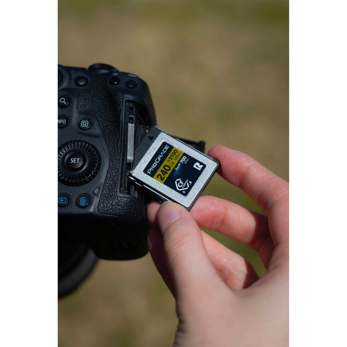 Tarjeta CFexpress Type B ProGrade Digital 240GB CFexpress 4.0 Type B Gold - vista frontal