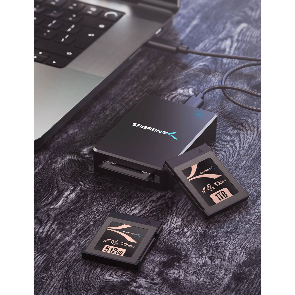 Tarjeta Sabrent 2TB Rocket CFX CFexpress Type B - detalle
