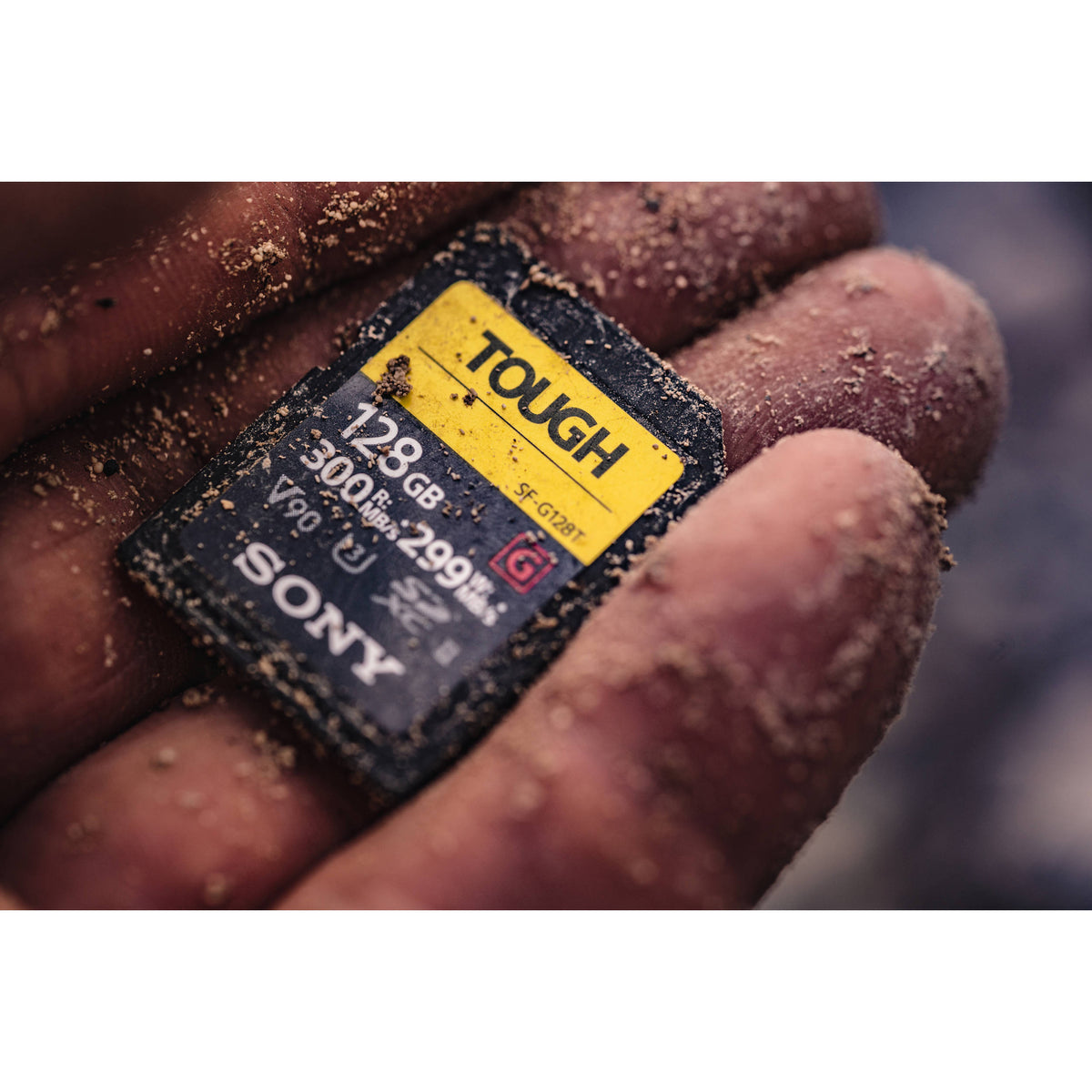 Tarjeta Sony 64GB SF-G TOUGH Serie UHS-II SDXC (2-Pack) - vista frontal