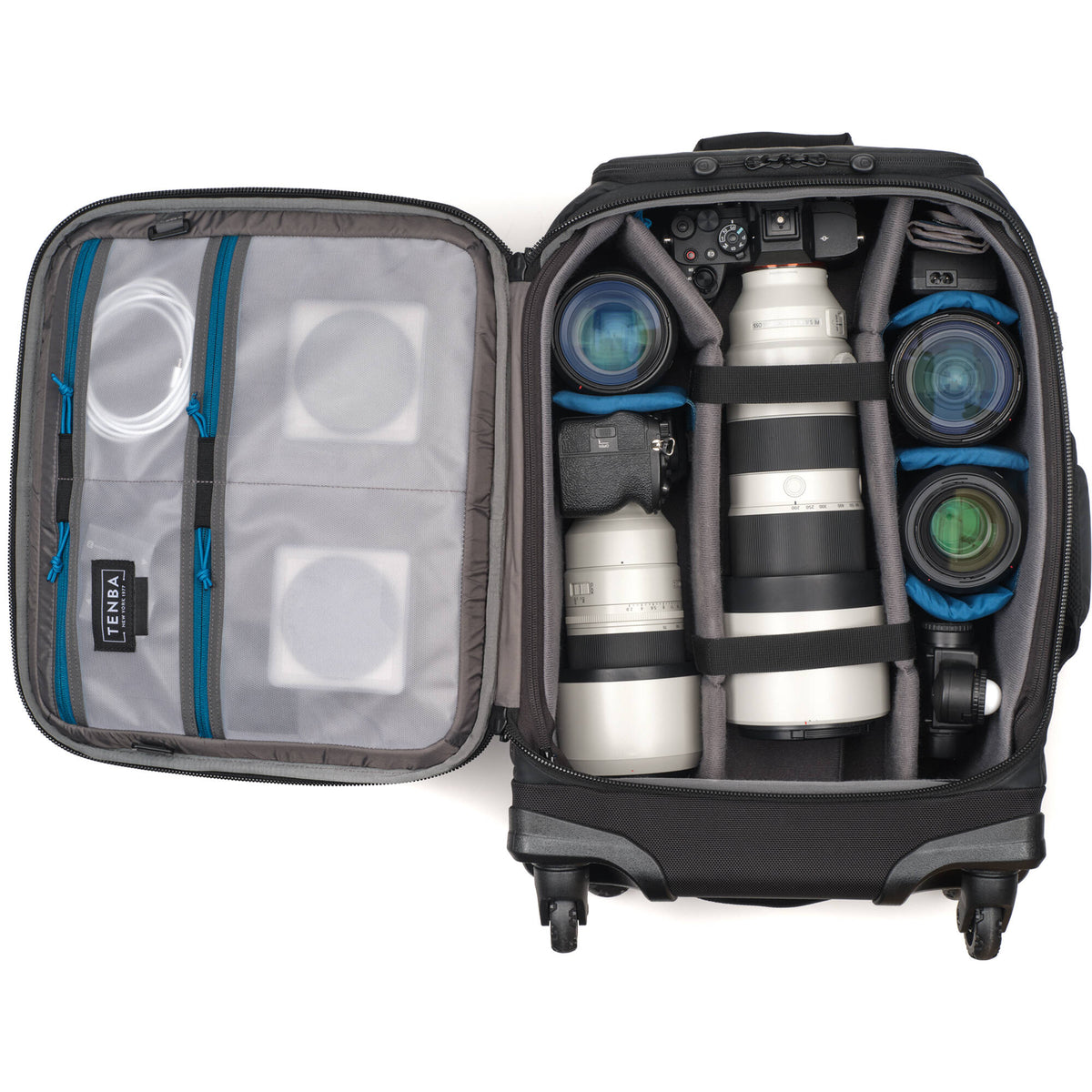 Valija con ruedas Tenba Axis V2 Spinner Backpack (Multicam Negro, 28L) - puertos y conexiones