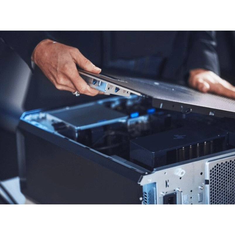 Workstation HP Z4 G5, Intel Xeon W 5-2455X 12 Núcleos, 32GB DDR5, 512 GB SSD, Intel W790 - vista 3