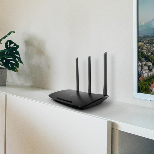 router tp link 3 antenas color negro